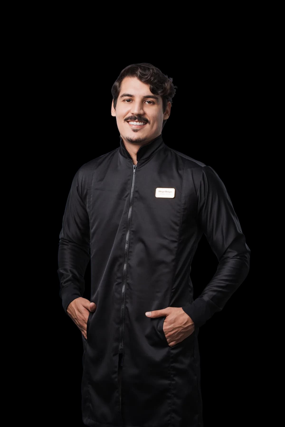 Retrato do Dr. Diego Borges, Cirurgião-Dentista especialista em Reabilitação Oral e Dentística.